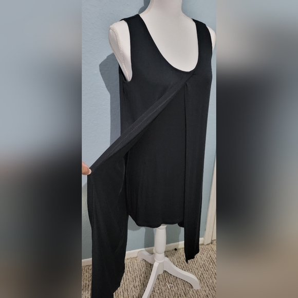 CAbi Convertible Beyond Tee NWOT - Picture 6 of 11